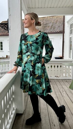 Rosendal Green flower