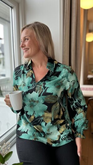 Vinje bluse Green flower